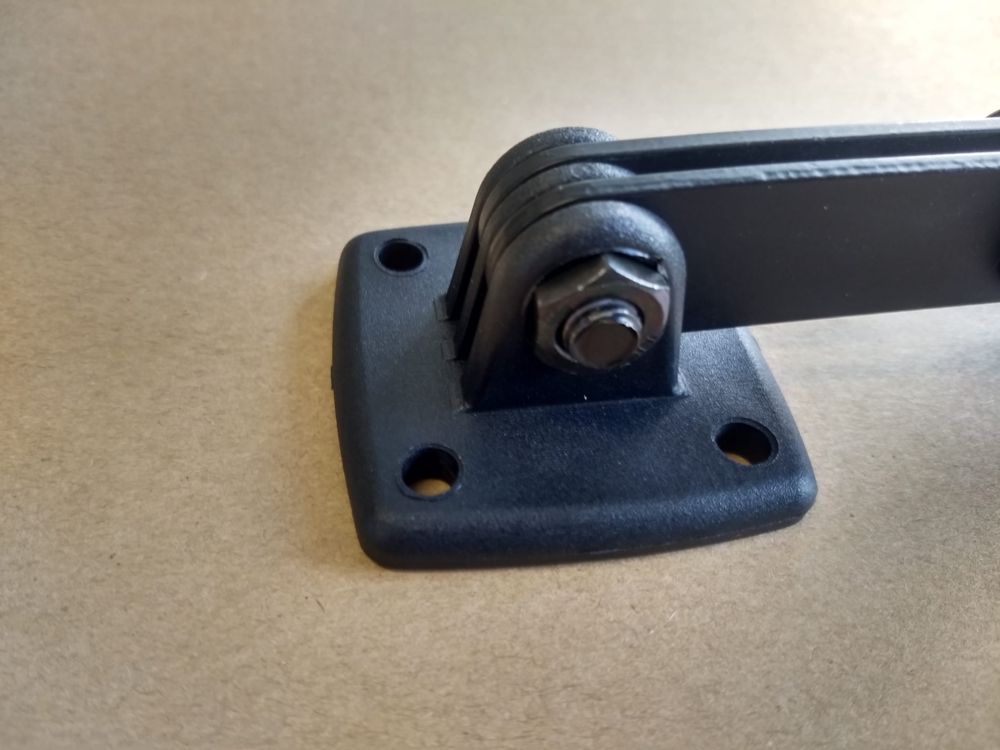 Hoofdsteun verstelsysteem 5 scharnierpunten, 15x15mm incl. kunststof bevestigingsdeel  - Afbeelding 10