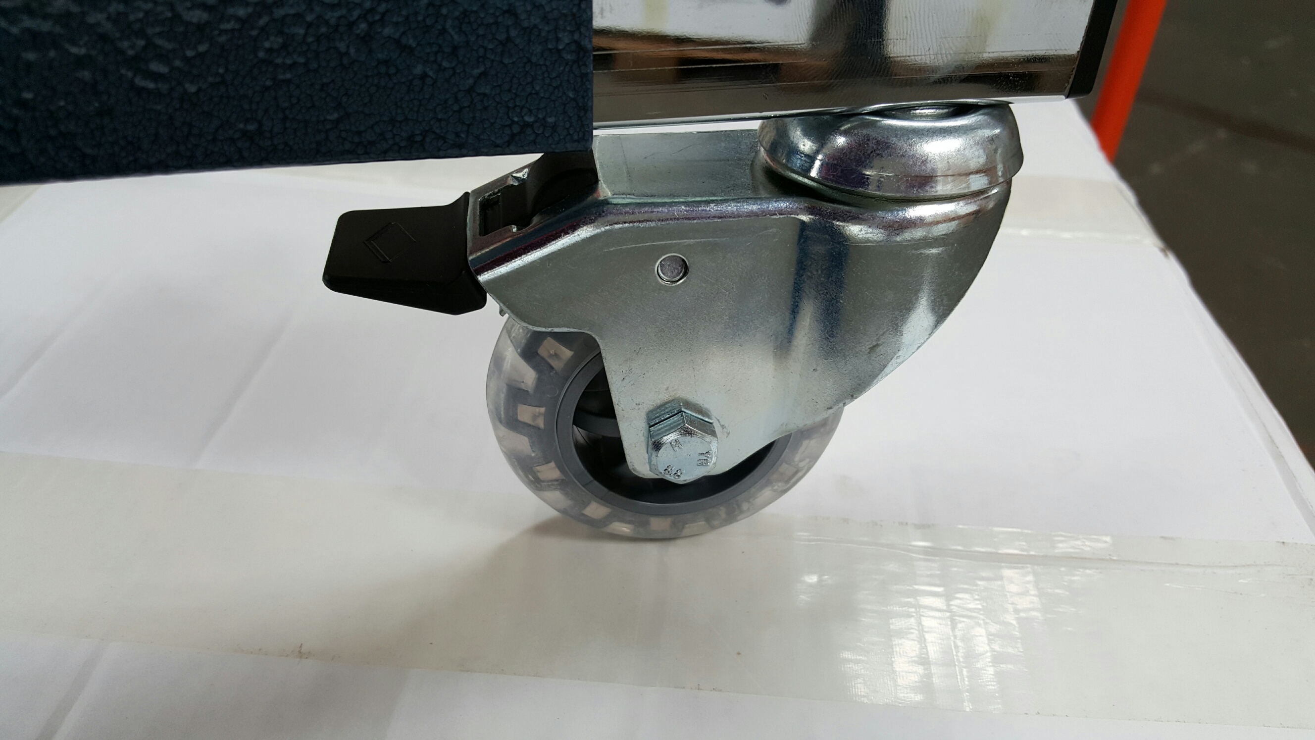 Zwenkwiel 75mm PU geremd (10mm) - Afbeelding 8