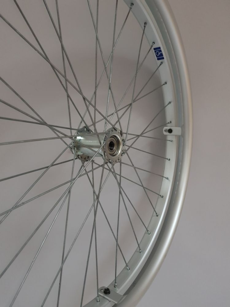 Wiel 22" luchtband grijs, gespaakt incl. hoepel - Afbeelding 2